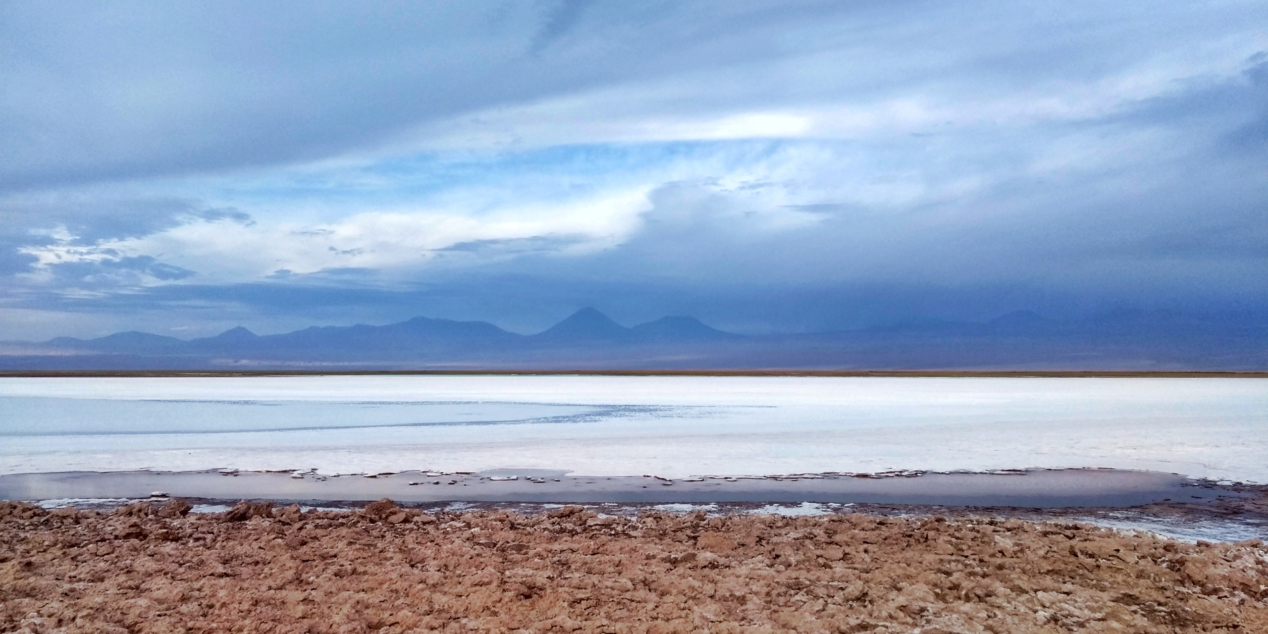 TOUR LAGUNA CEJAR, OJOS DEL SALAR Y TEBENQUINCHE